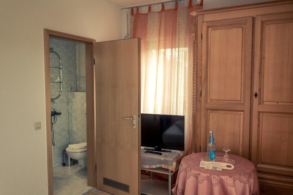 Hotel Adler Aichelberg (Goppingen) Room photo